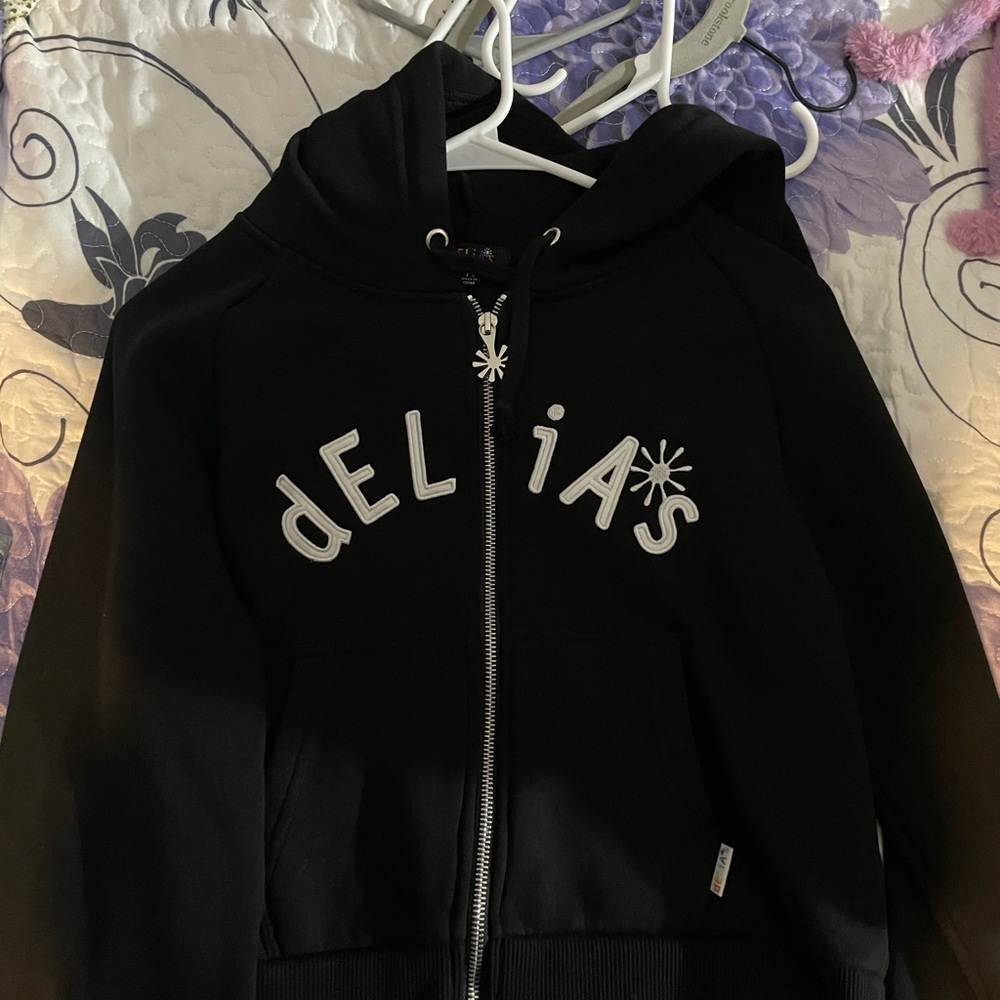 dollskill croppish hoodie